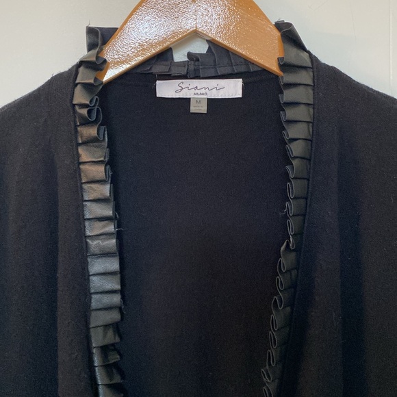 Siano Milano Black sweater Cardigan, with pleated trim closure . size M - Picture 2 of 10